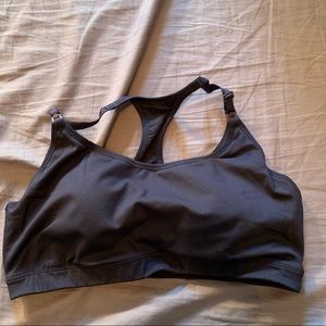 Gap nursing sports bra